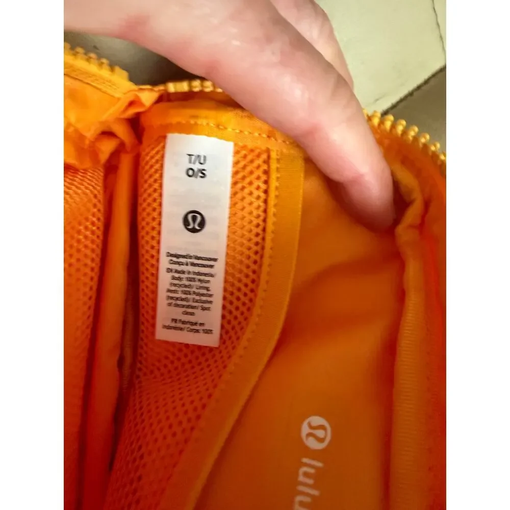 Lululemon bright bold